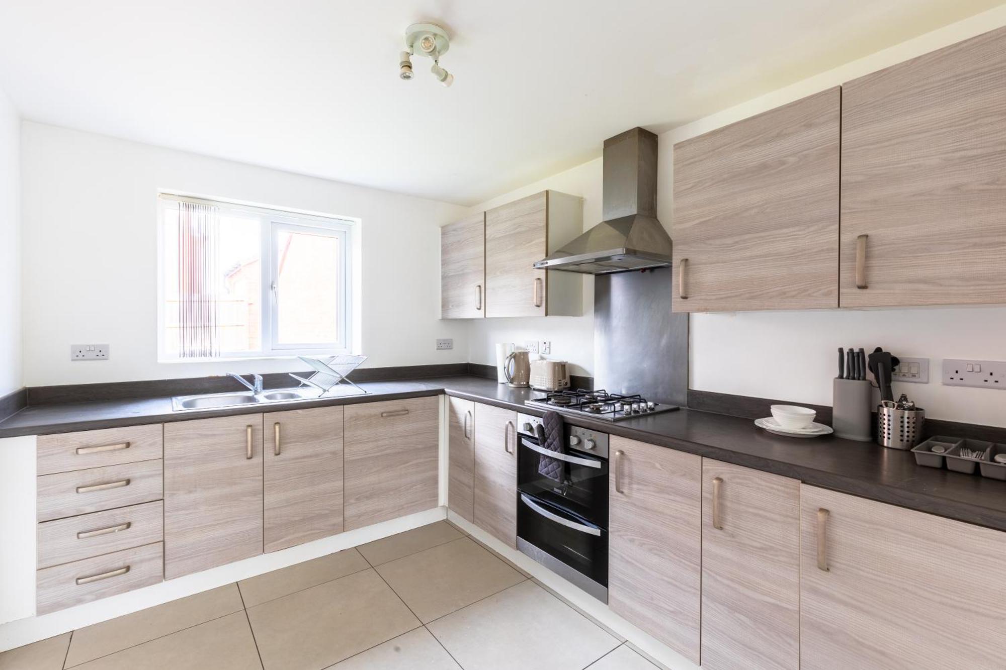 Spacious 4-Bedroom Home Near City Centre With Parking Nottingham Exterior foto